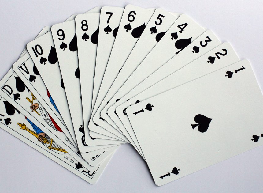 10 Popular Card Games in France: A Look at the Top Games